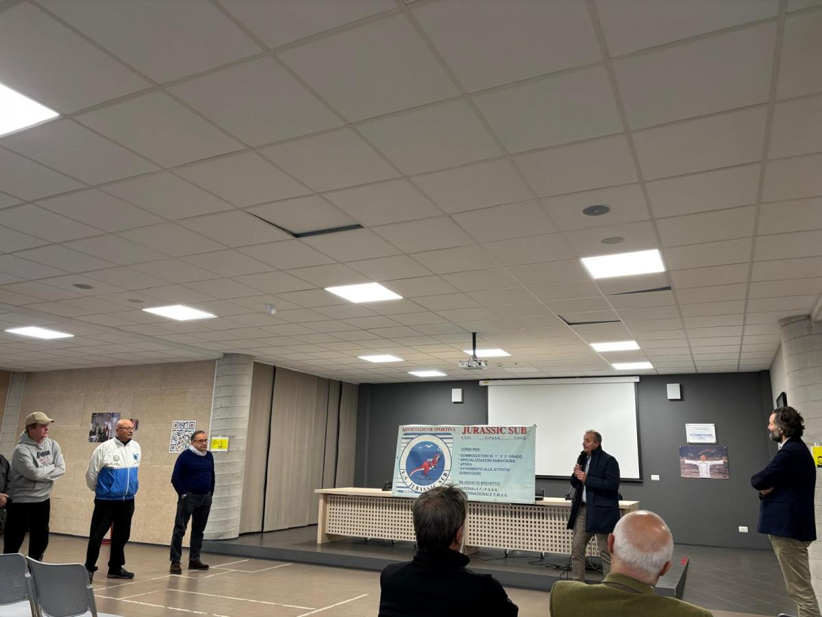 PHOTO 2024 12 06 20 13 08