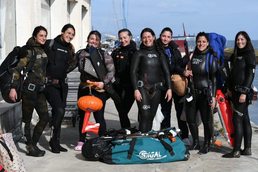 images/images/attivitasubacquee_nuotopinnato/Pesca_in_apnea/medium/Foto_Stage_PiA_Marsala_foto_gruppo.jpg