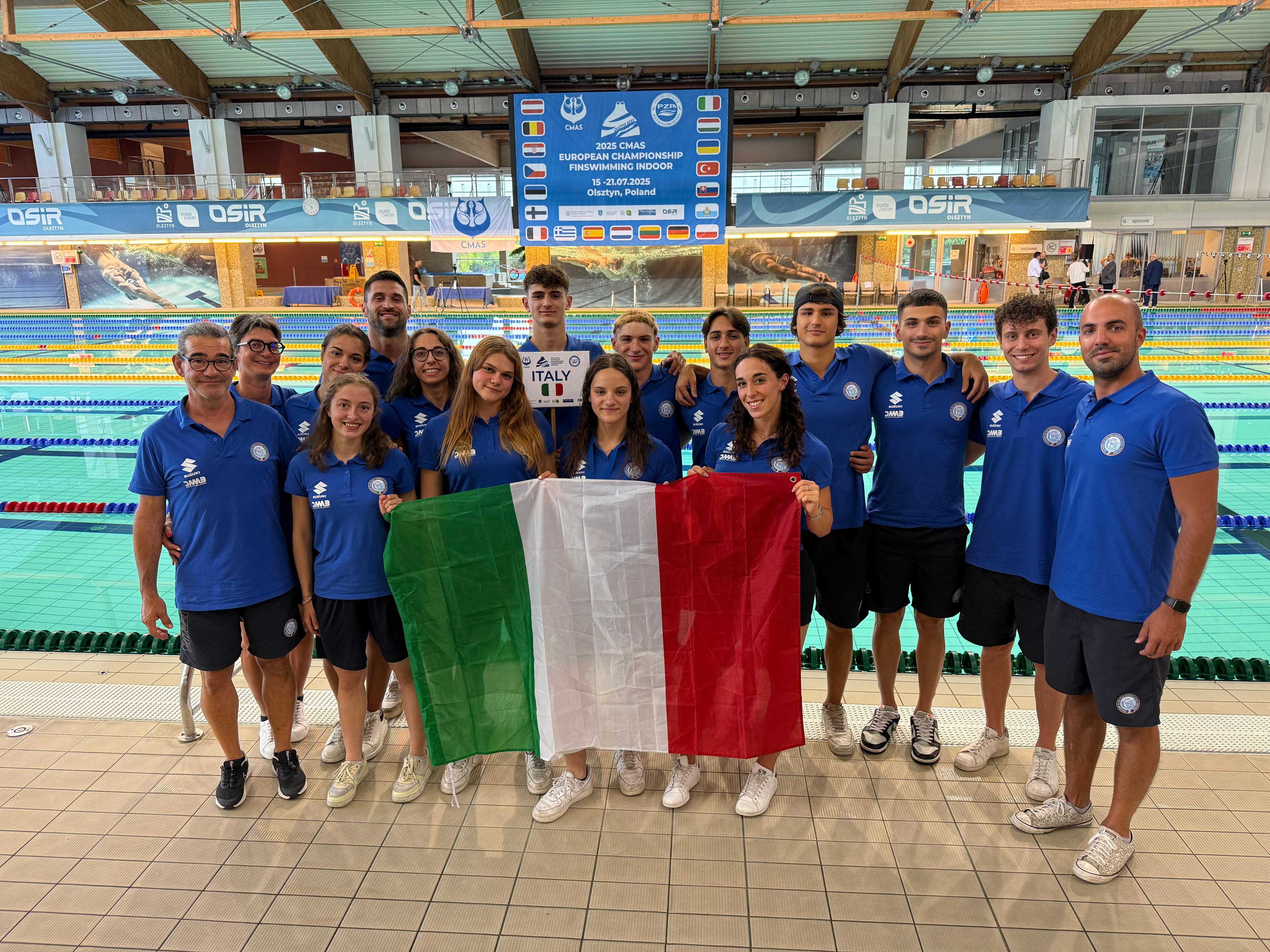 Foto Squadra Nazionale al completo Europeo Assoluto 2025