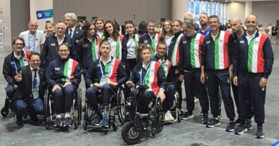images/images/attivitasubacquee_nuotopinnato/nuoto_pinnato/medium/Foto_Nazionale_dopo_cerimonia_7_agosto_2025.jpg