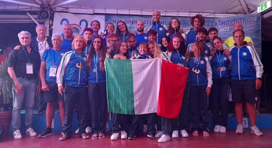 images/images/attivitasubacquee_nuotopinnato/nuoto_pinnato/medium/Foto_di_gruppo_Squadra_Nazionale_Nuoto_Pinnato_16_Settembre_2022.jpg